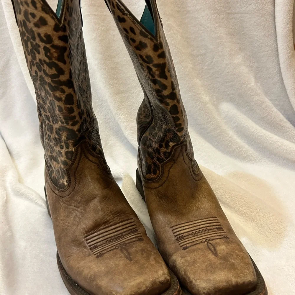 ARIAT BOOTS WOMENS SIZE 9.5 - Picture 2 of 6